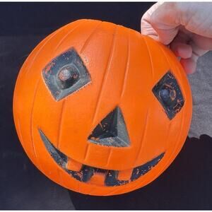 Vtg 1960’s ROSBRO Halloween Pumpkin Trick Or Treat Candy Pail 7” Diamond Eyes